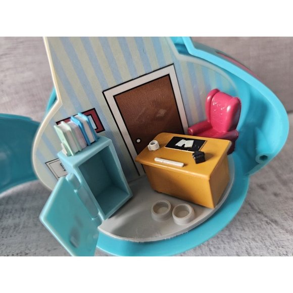 I Dream Of Jeannie - NORTH POLE - 1996 Trendmasters Magical Playset - Picture 9 of 9